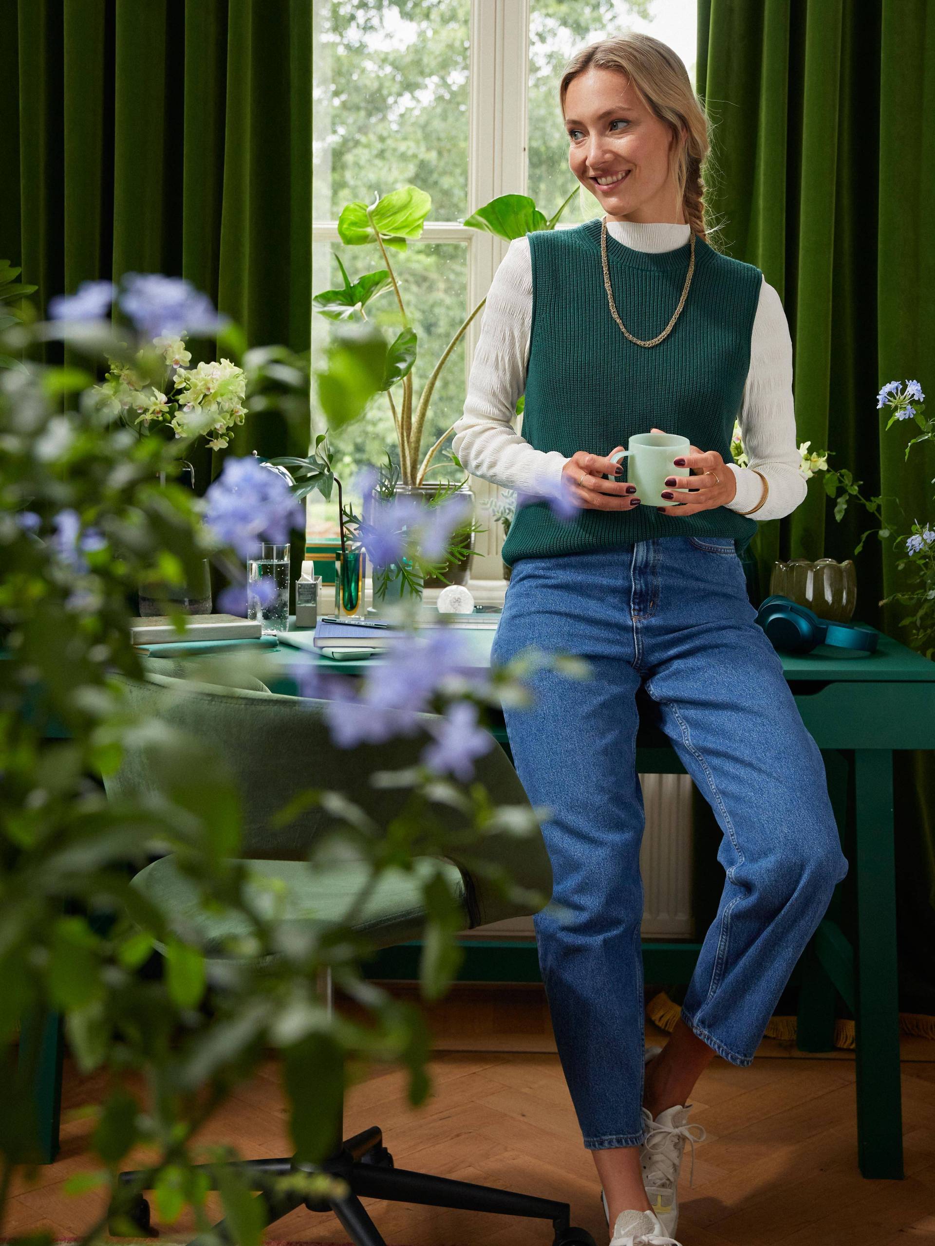 Online_Green_0W6A2350.original.original