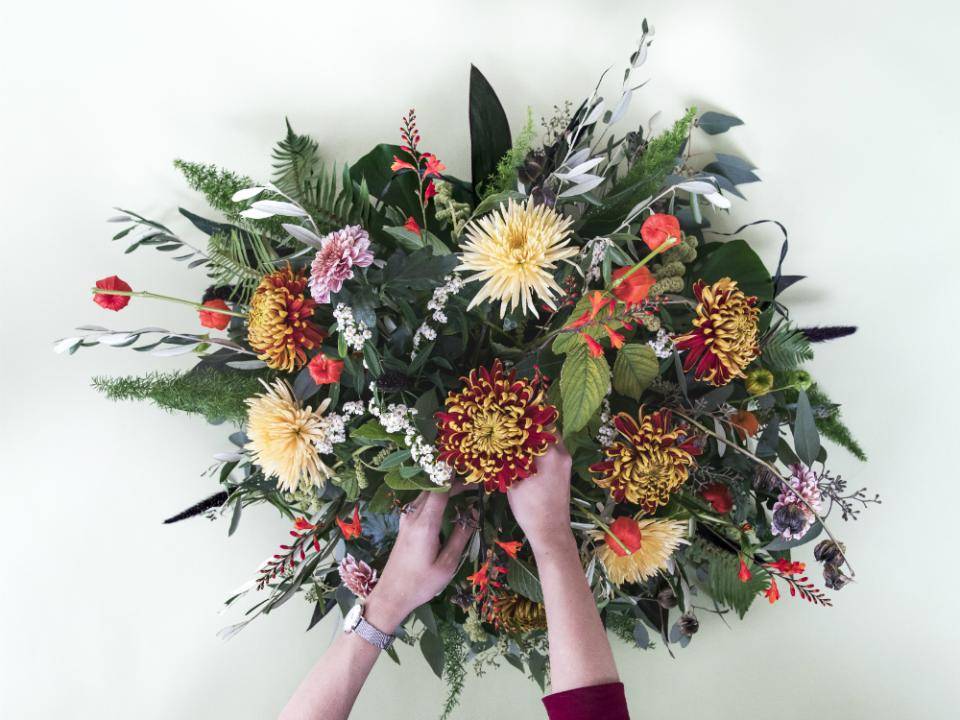 chrysant_rouwboeket_mooiwatbloemendoen_2